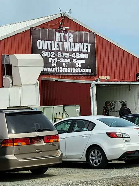OUTLET MARKET