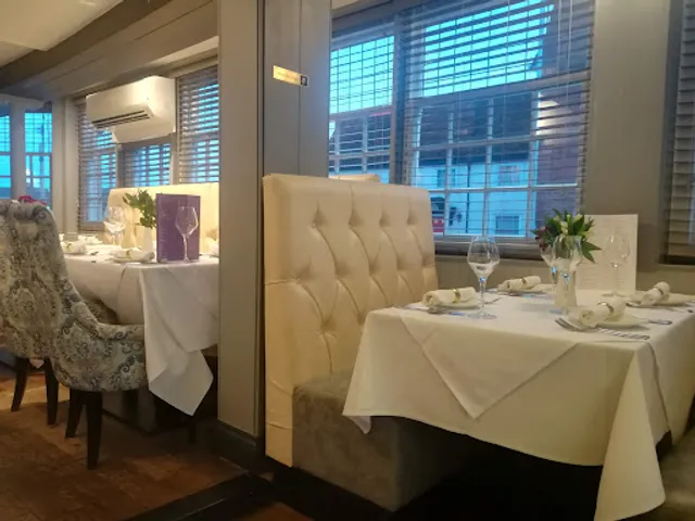 Lounge Indian Restaurant