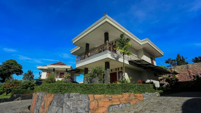 Robinson Cisarua Resort