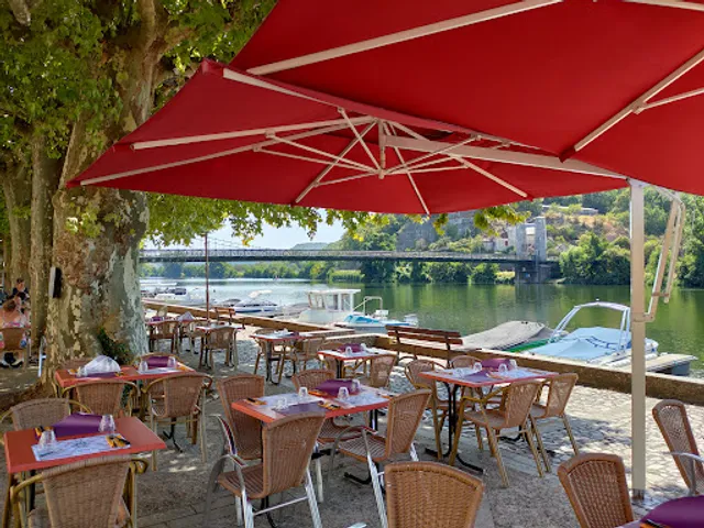 Place du Faubourg by Moorea