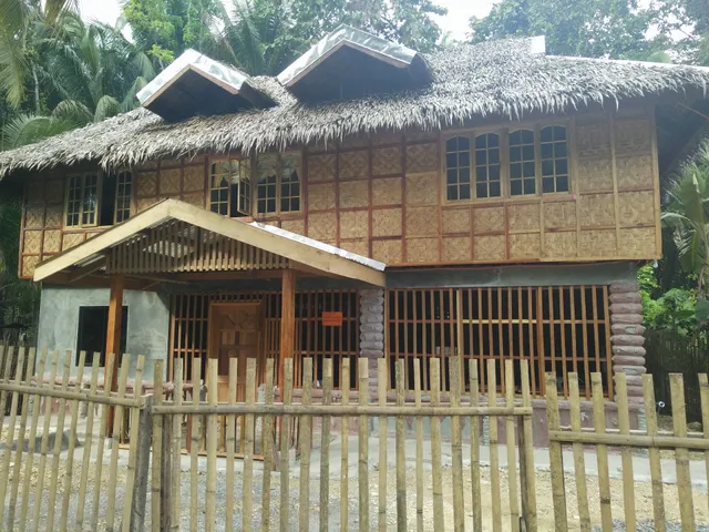Loboc Backpakers Inn