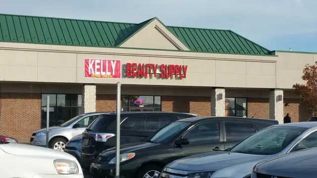 Kelly Beauty Warren