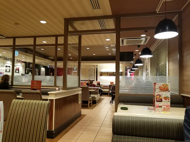 ガスト 春日井店