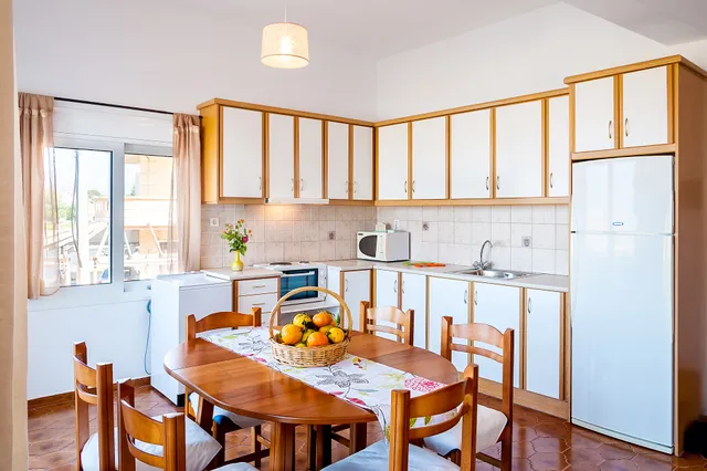 Lily of Crete - Sea & Beach front Apartments