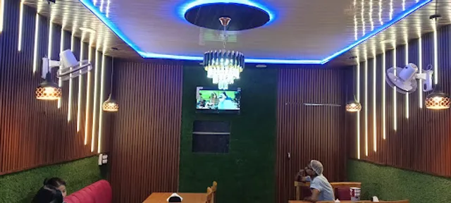 Royal Delhi Family Restaurant