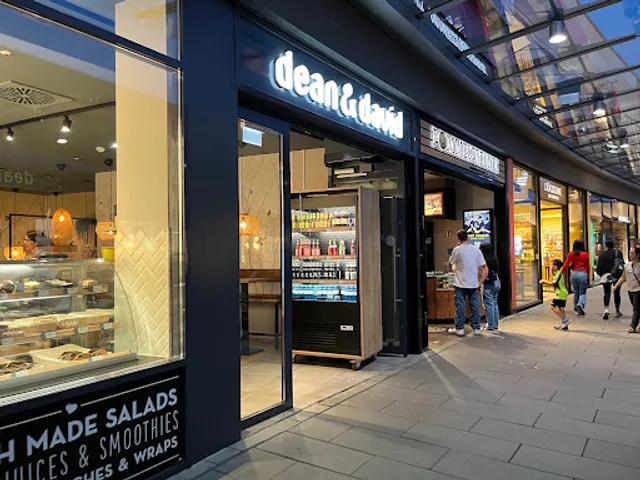 dean&david | Bowls, Salate, Curries & Snacks im Main-Taunus-Zentrum Sulzbach