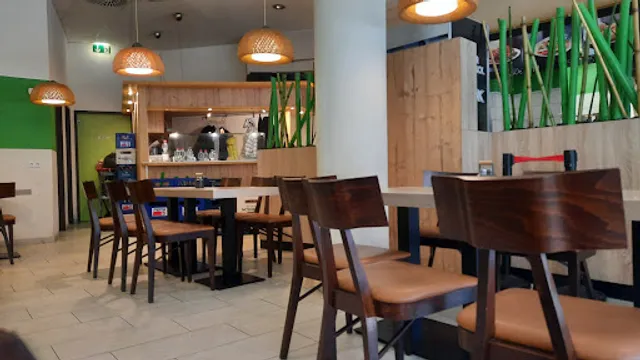 Ly - Asiatische Spezialitäten