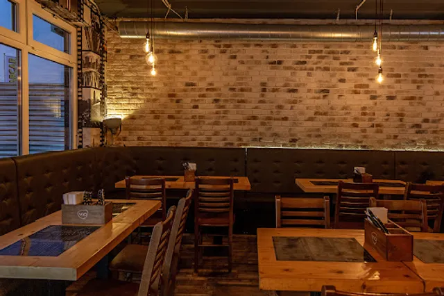 Danny's Burger & Grill