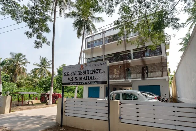 OYO Sg Sai Residency