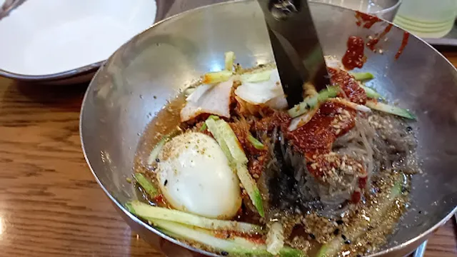 삼대신냉면평양만두국