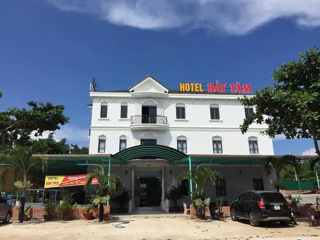 Khách Sạn Bảy Tâm Lagi - Biển Dinh Thầy Thím