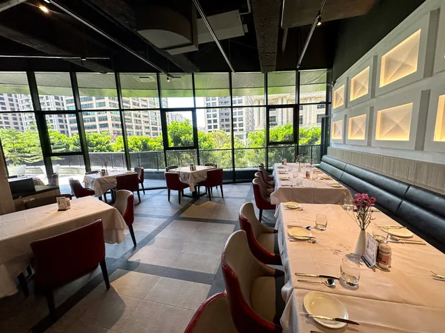 雅室牛排 桃園藝文店