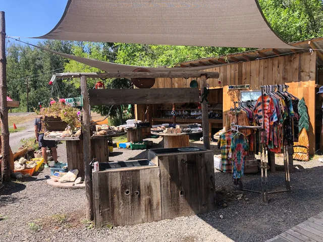 First Creek Treasures and Gifts