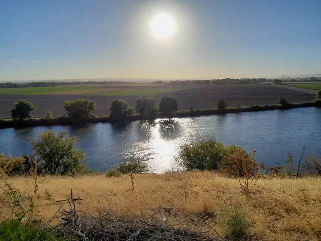 Snake River View Welcome Center - Eastbound