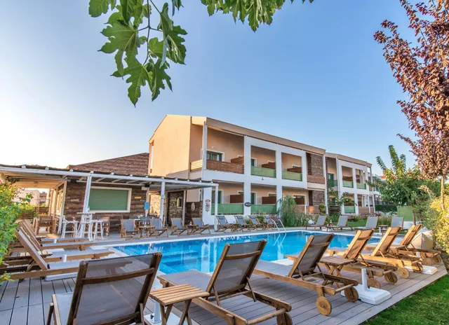 Alegria Suites Nikiti