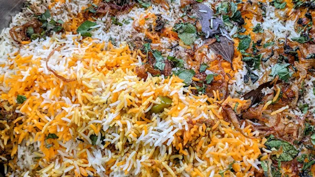 Momin Hotel & Restaurant