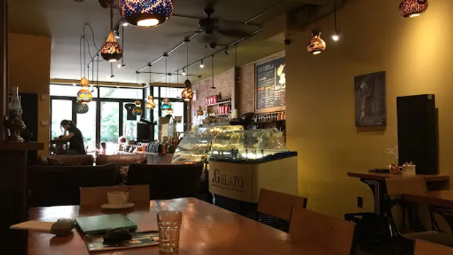 The Coffee Bar @ The Harp