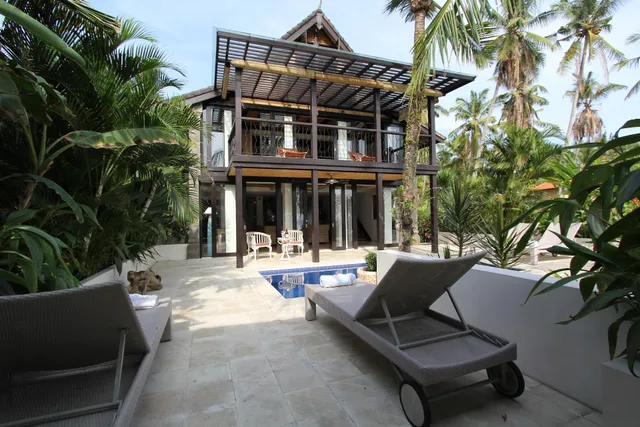 Bonian Surf Villa