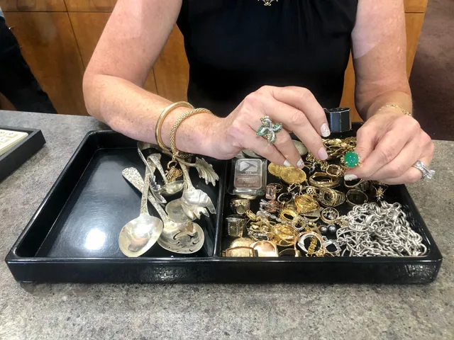 The Jewelry Box Estate Buyers