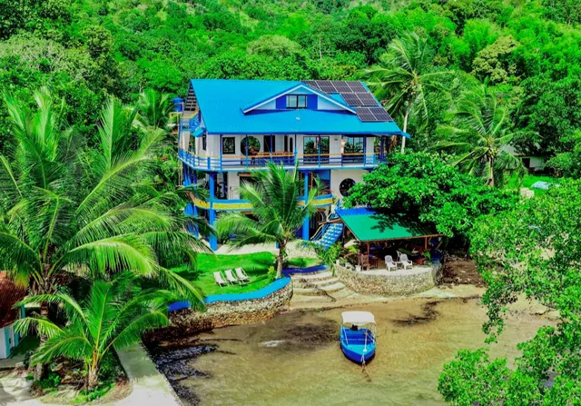 STONE- MANOR TOURIST INN