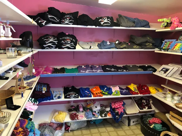 Oceanview Crafts & Souvenirs