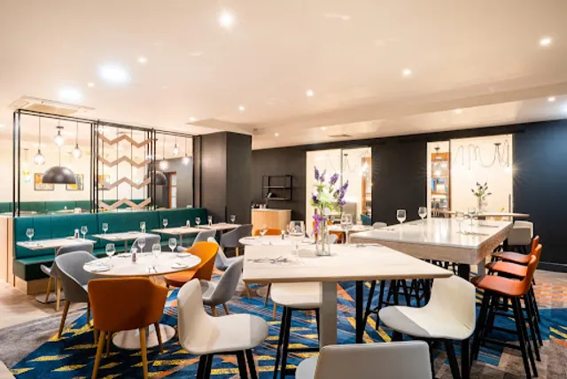 Destinations Restaurant & Bar