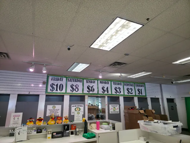 Riverview Plaza Shopping Center