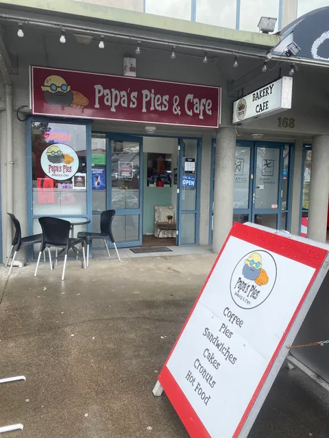 Papa’s pies and Bakery café