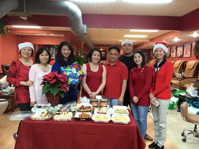 Modern Nails and Spa