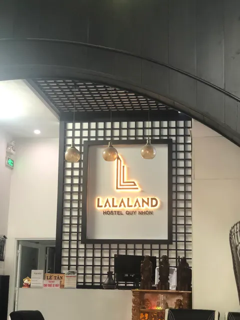 LALALAND HOSTEL