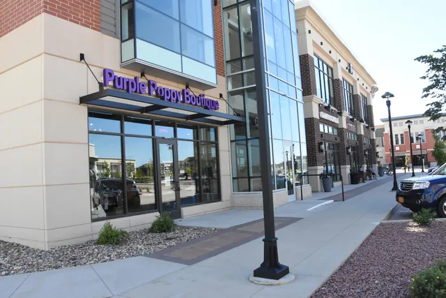 Purple Poppy Boutique - Ankeny