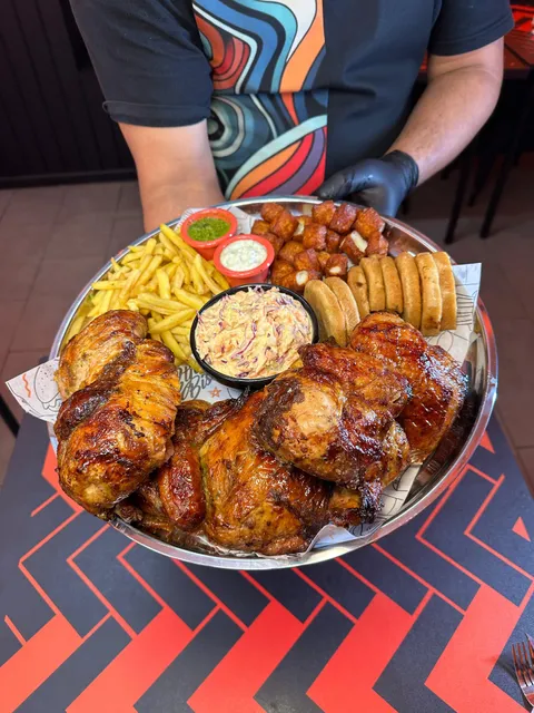 Santiago Bistro Restobar