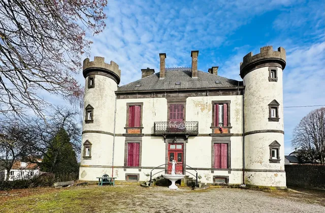 Le Château Giat