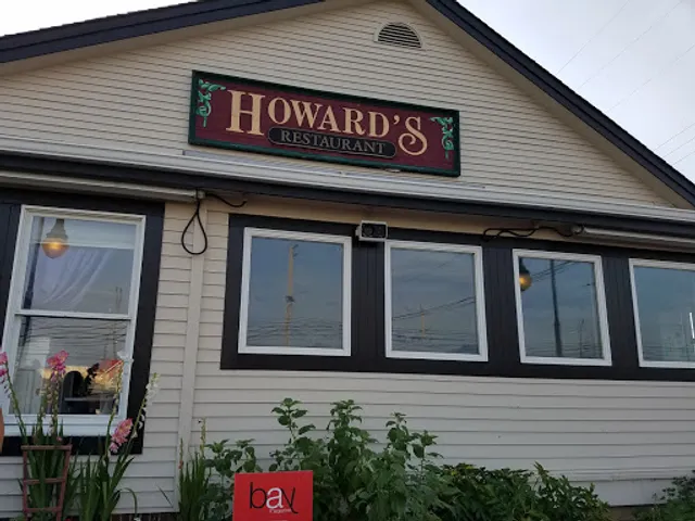 Howard's Seafood Restaurant