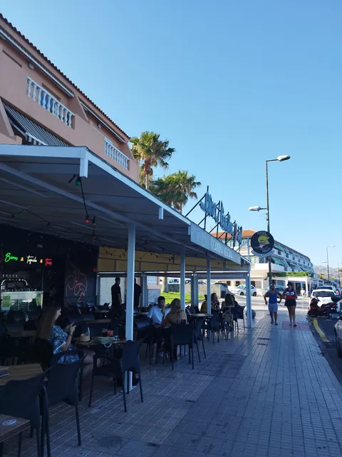 Con Limón y Sal Caletillas