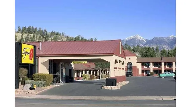 Super 8 by Wyndham NAU Downtown Conference Center