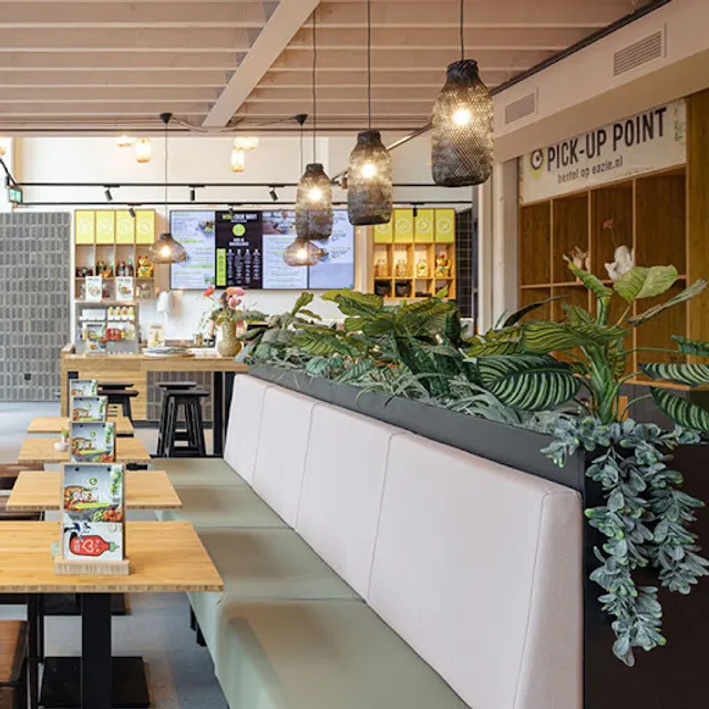 Eazie Nijmegen | Asian Wok - Poké bowl - Bites and Drinks