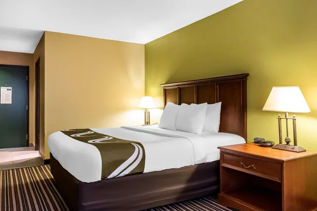 Quality Inn & Suites Columbia I-70