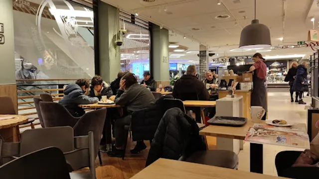 Junge Die Bäckerei.