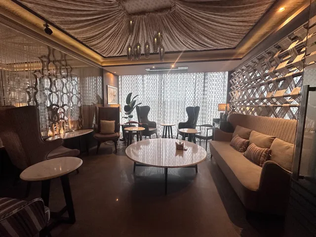 Emari by Cafe Niloufer