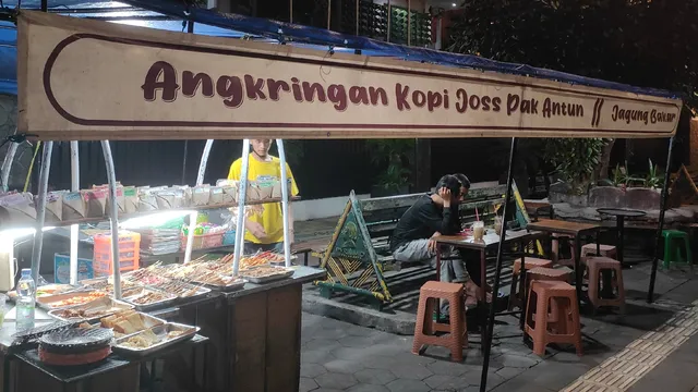 Angkringan Kopi Joss Pak Antun