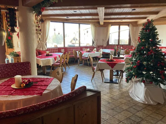 Gasthof Kirchenwirt Maurach am Achensee mit Kinderspielplatz