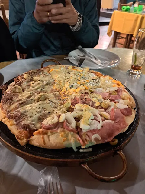 Ricardo Pizzaria e Restaurante