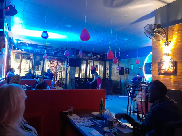 Ahoj Live music lounge