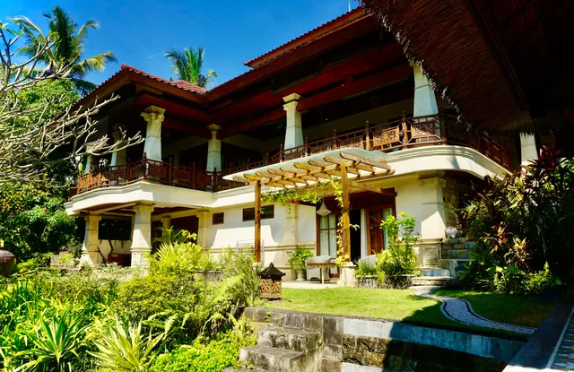 Gunung Paradis Retreat