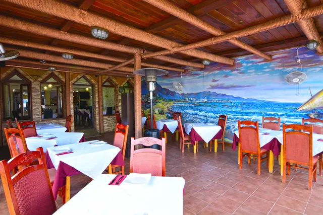 Star India Restaurant Duquesa