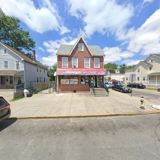 Los Primos Food Market