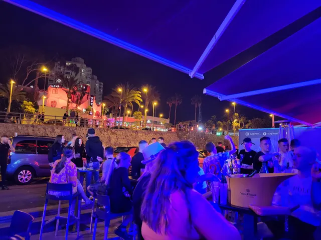 Sugareef Terrace & Club