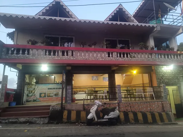 Hotel Himalaya Residency