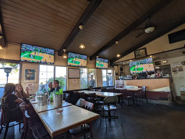 Cafe Artist Restaurant